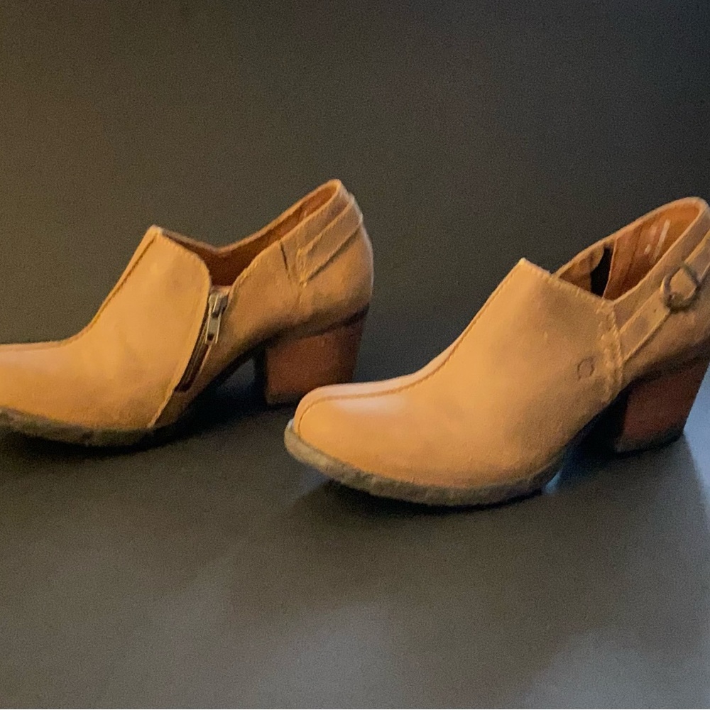 Women’s Born Booties, size 11.